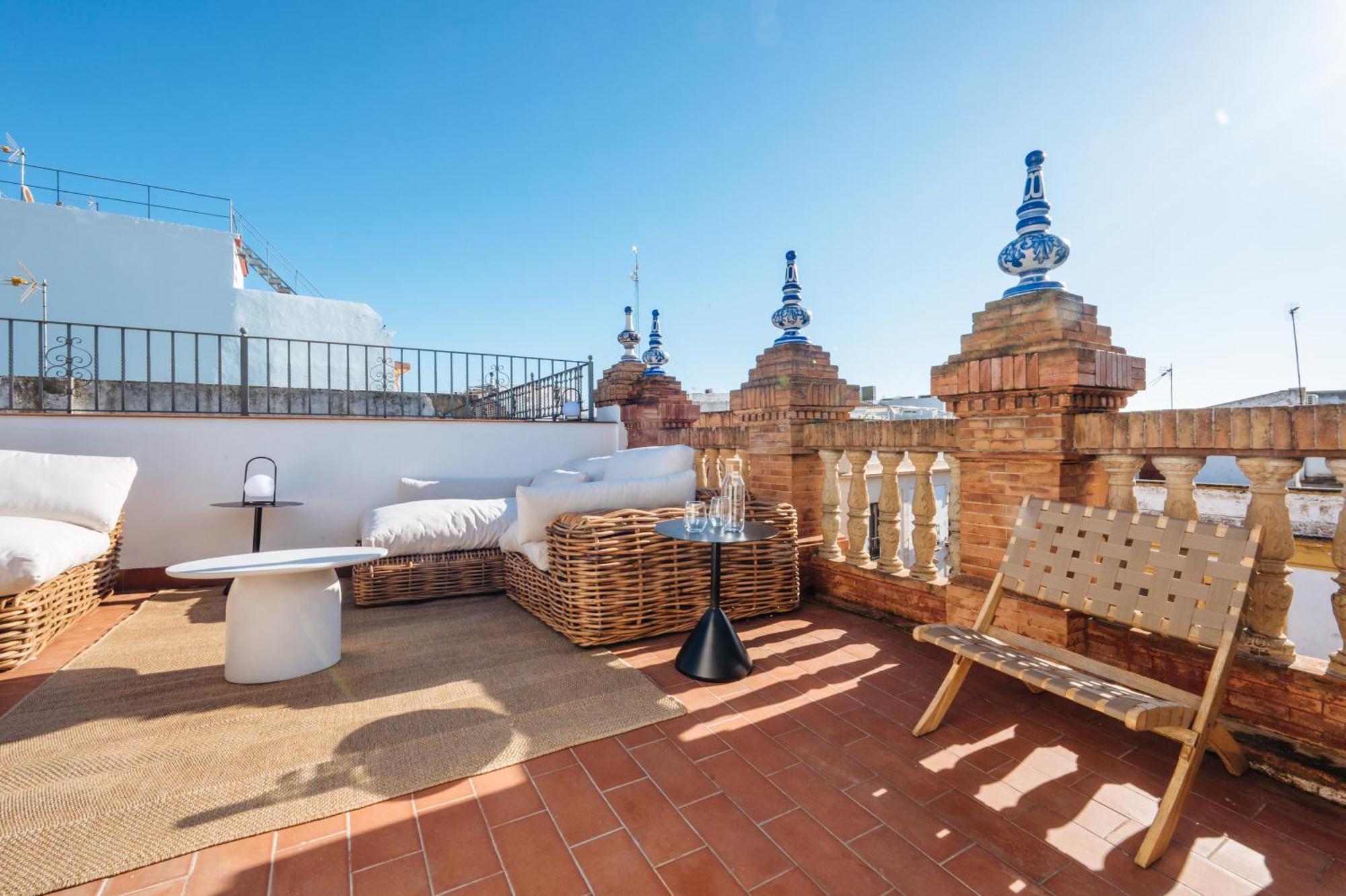 Apartamentos "El Escondite De Triana" Seville Luaran gambar