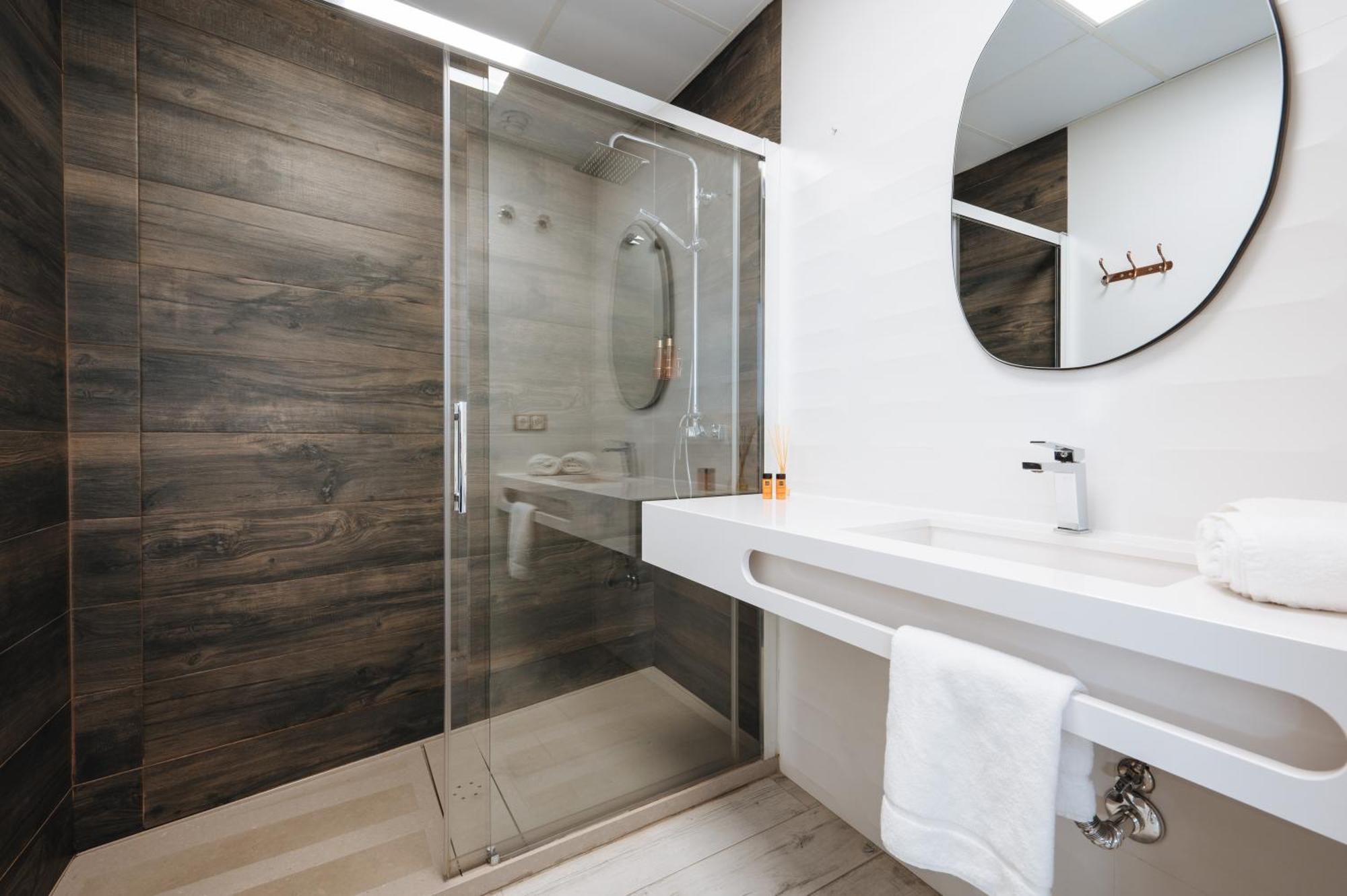 Apartamentos "El Escondite De Triana" Seville Luaran gambar