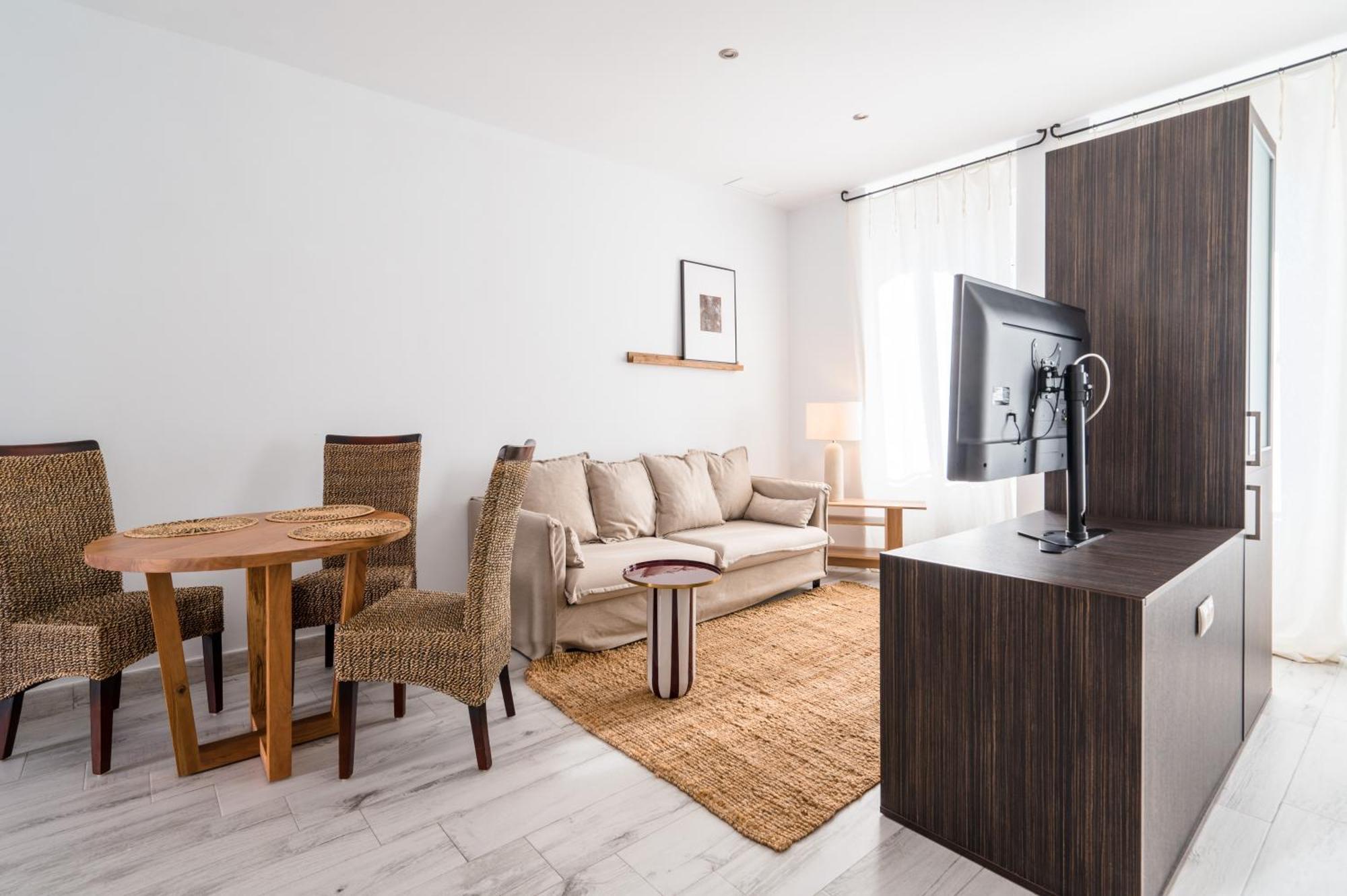 Apartamentos "El Escondite De Triana" Seville Luaran gambar