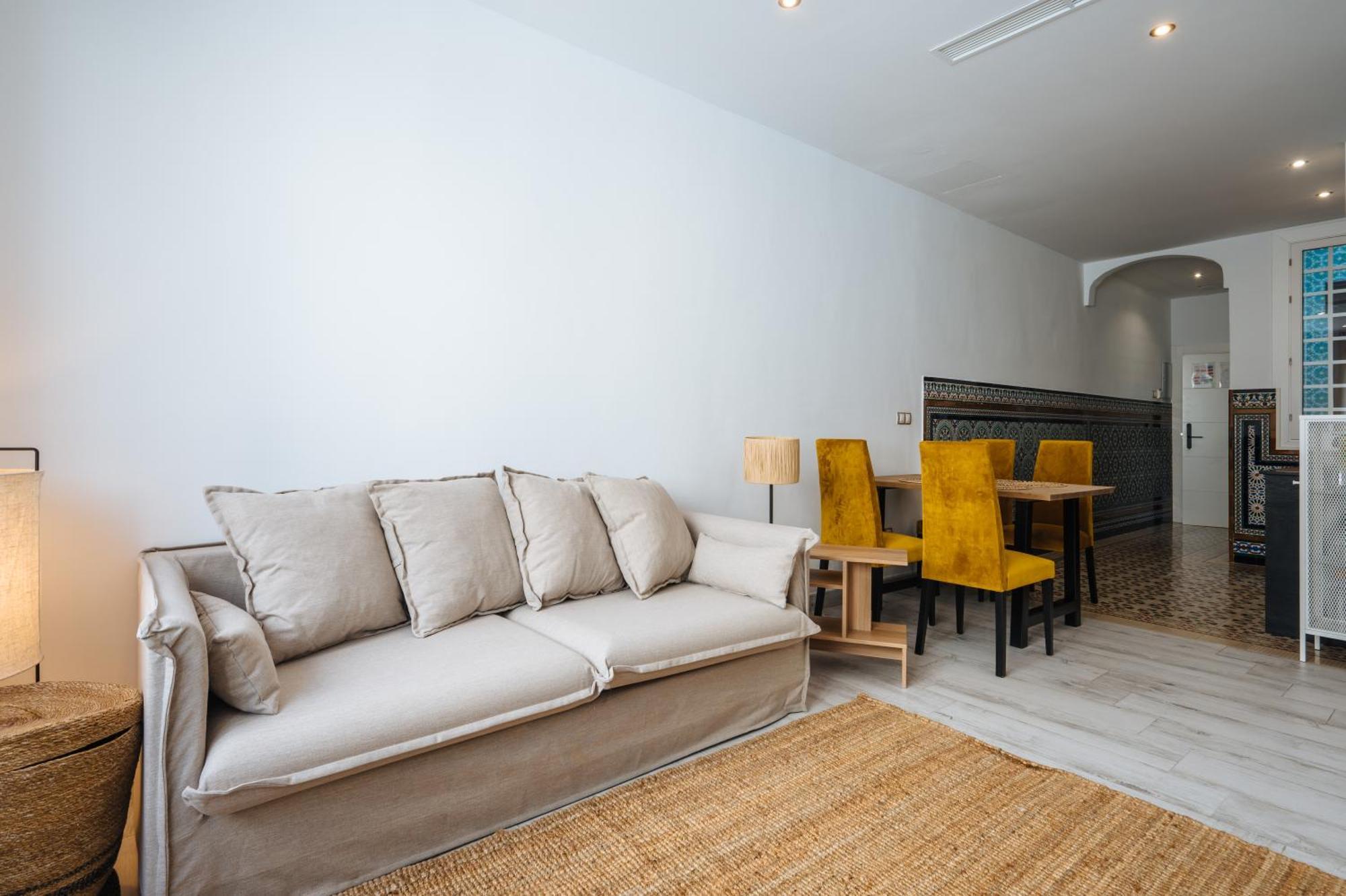 Apartamentos "El Escondite De Triana" Seville Luaran gambar