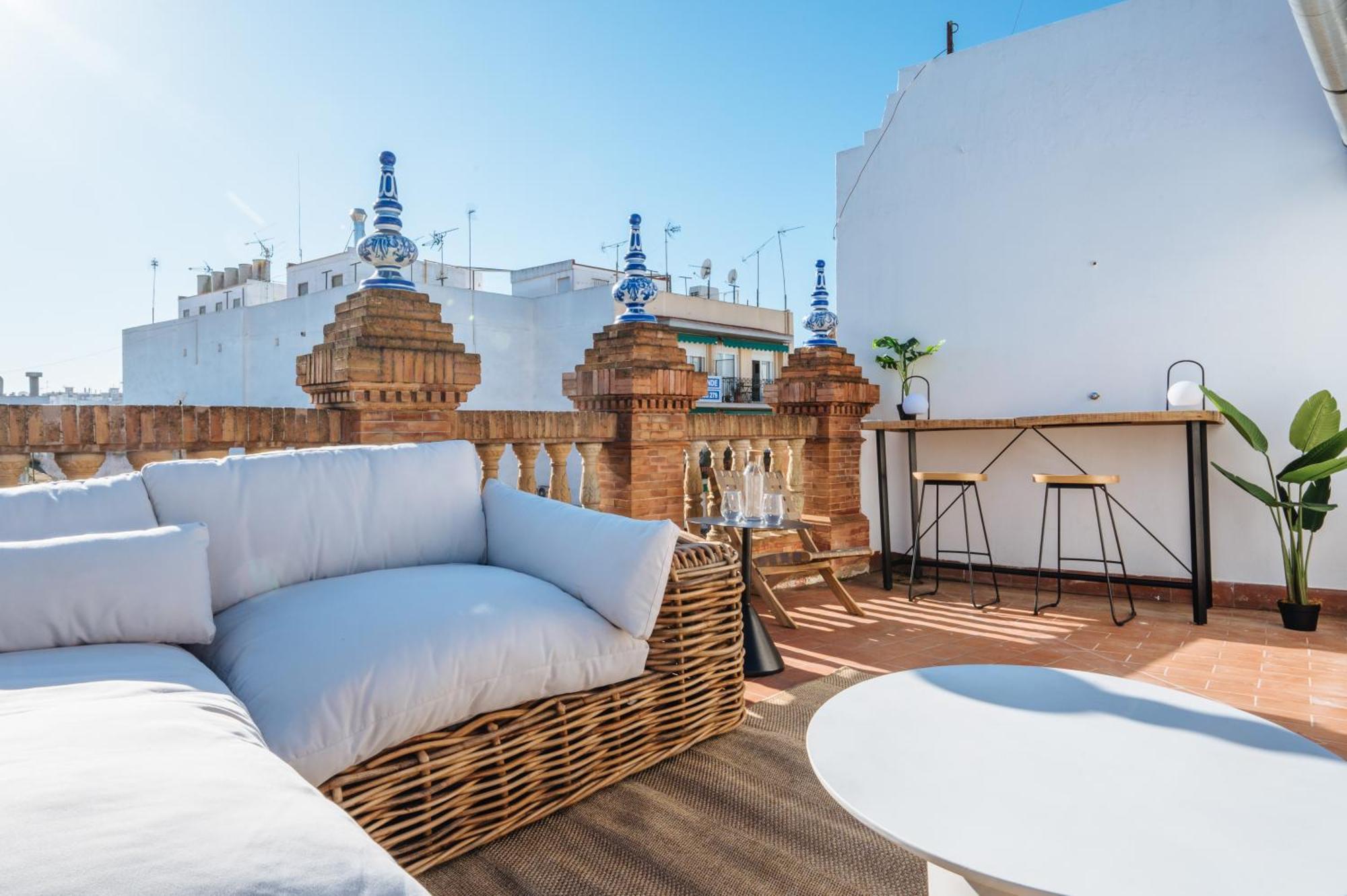 Apartamentos "El Escondite De Triana" Seville Luaran gambar
