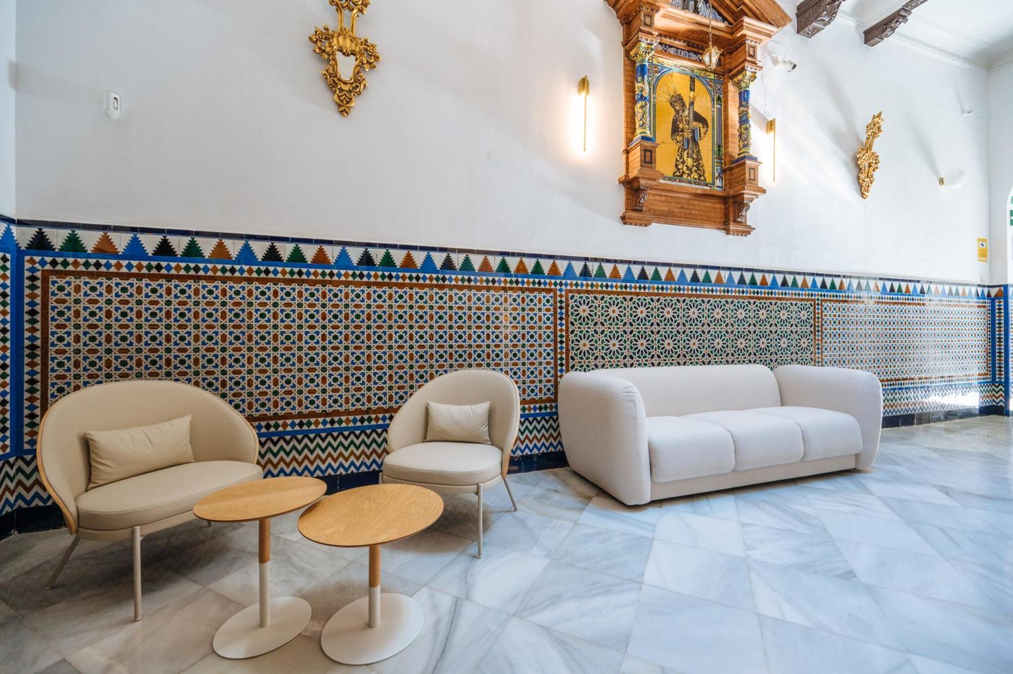 Apartamentos "El Escondite De Triana" Seville Luaran gambar