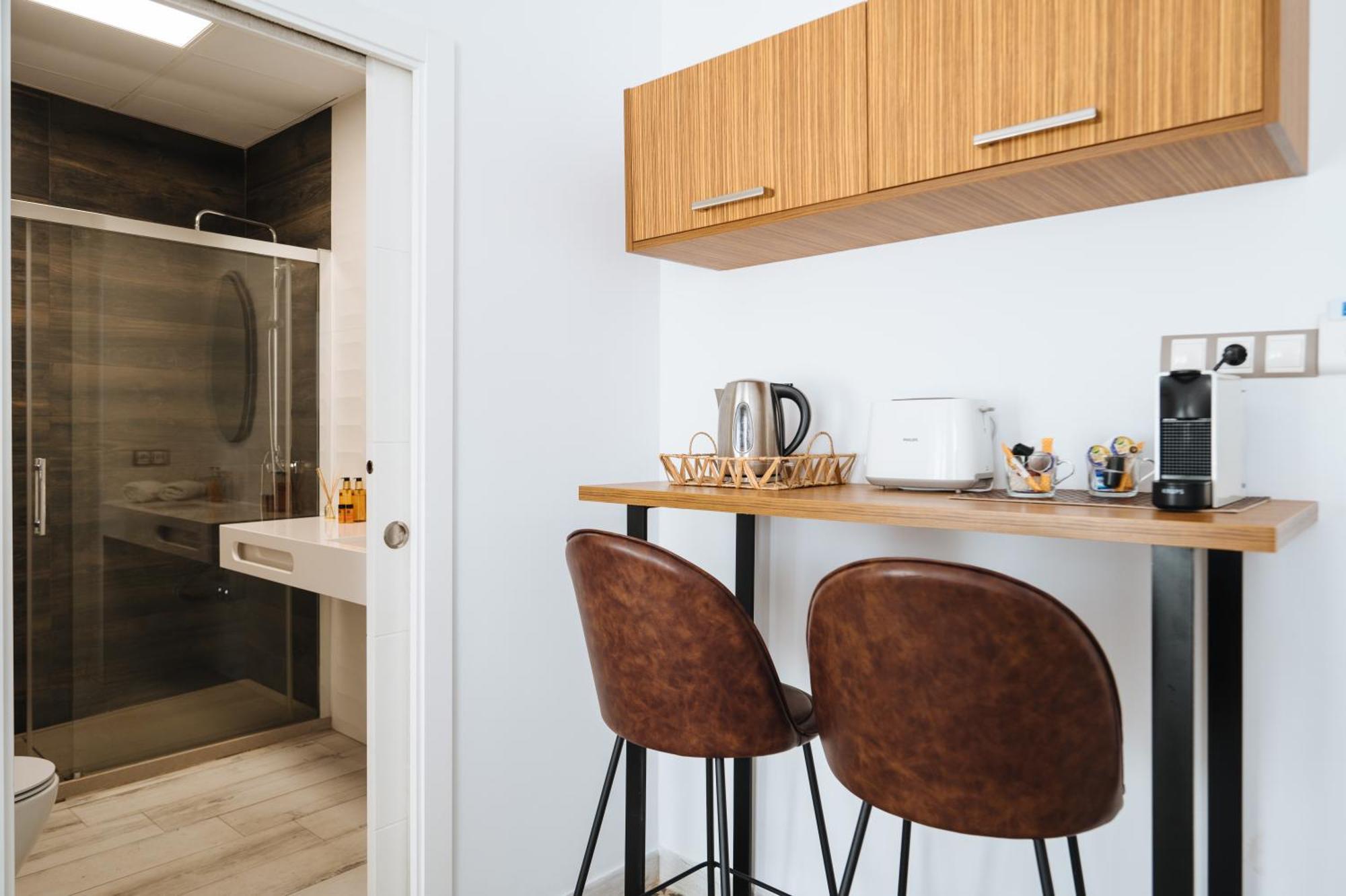 Apartamentos "El Escondite De Triana" Seville Luaran gambar