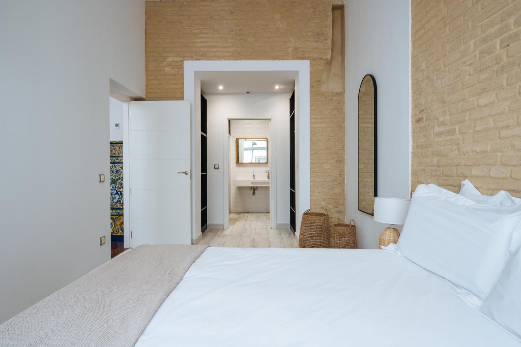 Apartamentos "El Escondite De Triana" Seville Luaran gambar